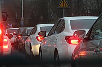 Autos stehen im Stau