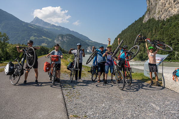Die Alpenrhein-Truppe.