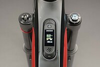 Oberrohr eines E-Mountainbikes mit integriertem Display.