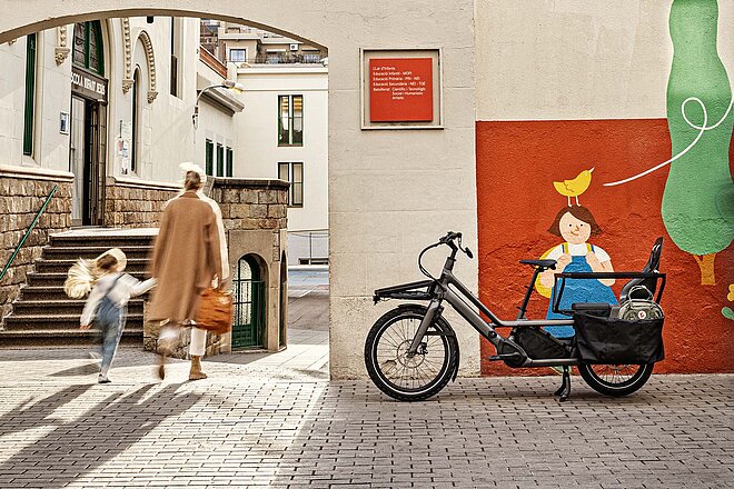 Specialized Turbo Porto Longtail Cargobike. 