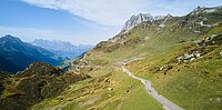 Am «Klausen Monument» am 11. September 2022 ist der Klausenpass für Autos gesperrt.