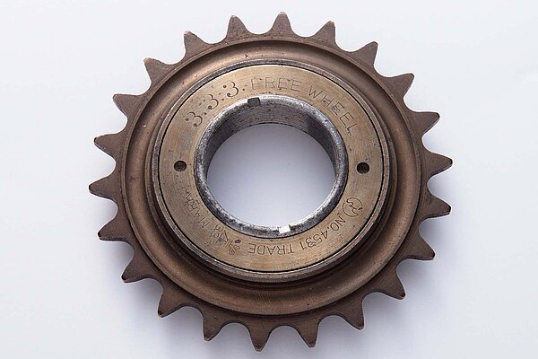 Das erste Freilaufritzel von Shimano.