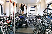 SBB Zugabteil mit vielen Velos