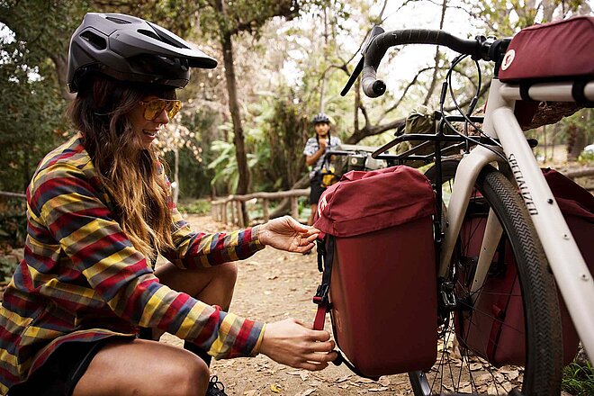 Entdecke die Natur vor Deiner Haustür mit Fjällräven und SPECIALIZED.