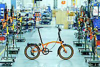 Brompton Fahrrad in Werkhalle in London