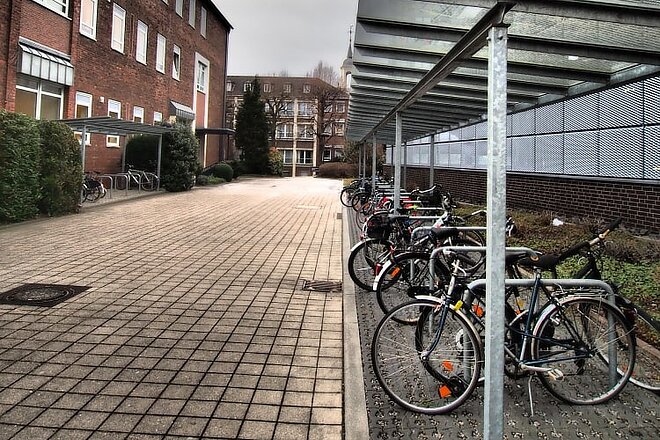 Fahrradunterstände als Alternative zu Auto-Parkplätzen werden möglich.