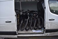 Zoll schnappt E-Bike-Diebe. 