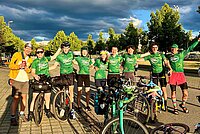 Team des Öpfelchaspers an der Tour de Suisse.