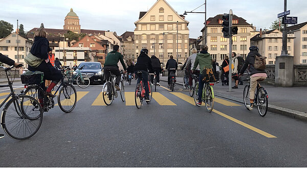 Die Velodemo zog quer durch Zürichs Innenstadt