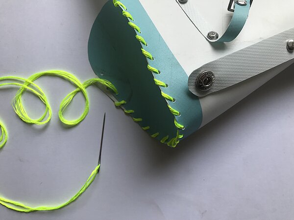 Satteltasche aus alter Blache