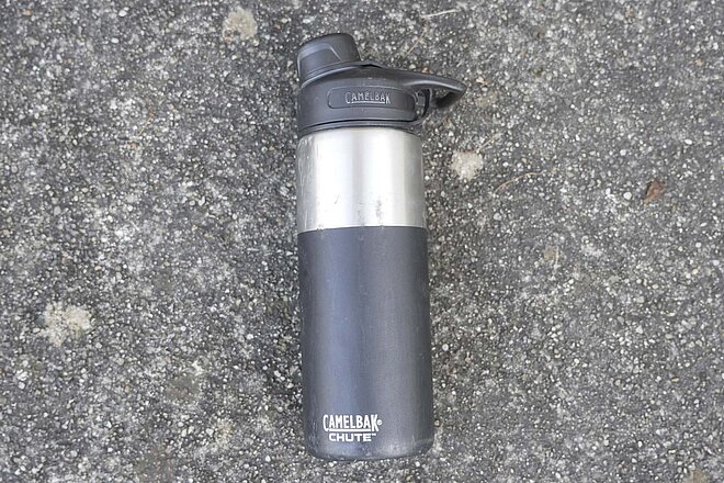 Camelbak Chute Mag im Test. Thermosflasche die in den Bidonhalter passt.