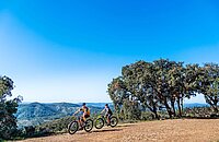 Mit dem Bike durch das hügelige Hinterland. 