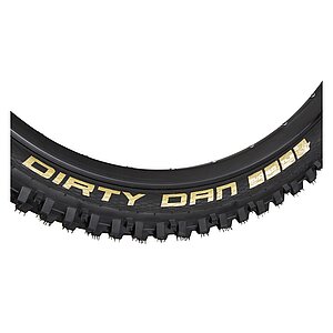 Reifen namens Dirty Dan.