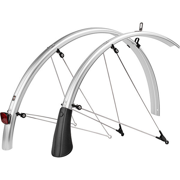 schutzbleche mit seitlichen Leuchstreifen sorgen für mehr sichtbarkeit