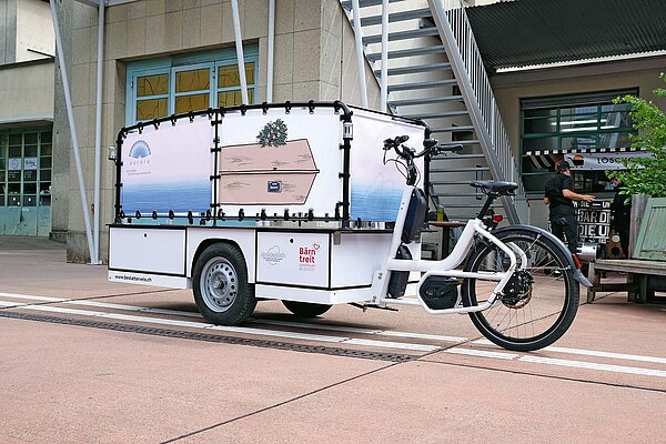 Cargobike Typenkunde. Lastenrad für den Transport von Särgen. 