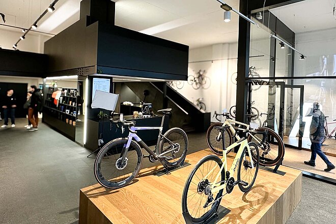 Rose Bikes Umsatz 2023. Rose Bikes Shop in St. Gallen.
