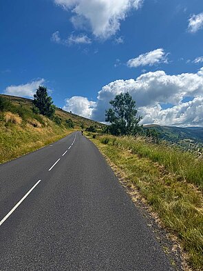 Strasse auf dem Land.