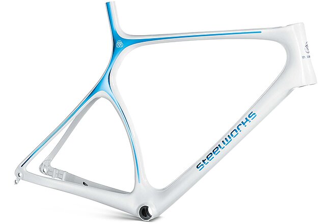 Steelworks stellte High-end Rennradrahmen aus Stahl her. 