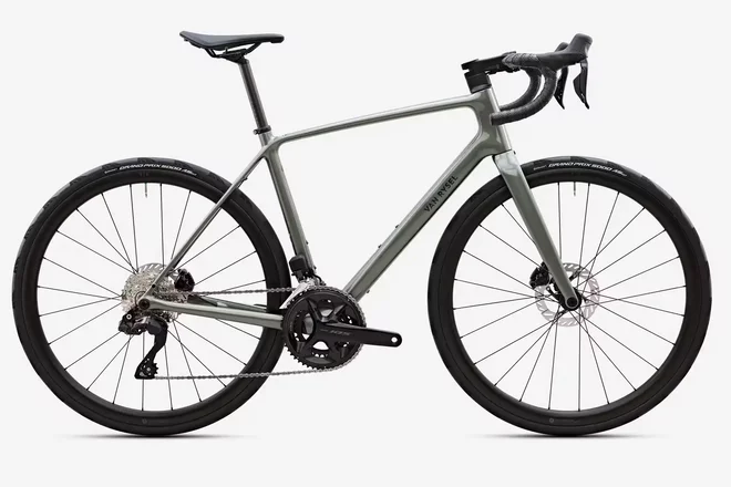 Van Rysel «Endurance EDR CF Ultra 105 Di2» Rückruf.