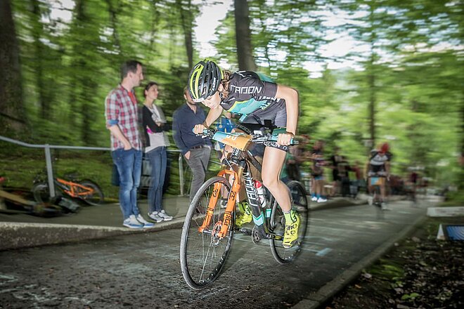Am «Hilliminator» ist die Strecke kurz, dafür aber umso steiler. Hilliminator Bergrennen Luzern.
