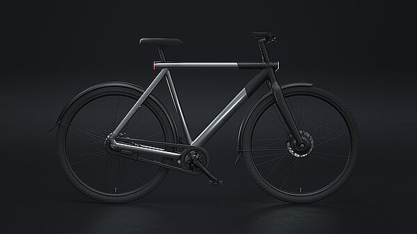 Vanmoof McLaren neuer Käufer. E-Bike auf schwarzem Hintergrund. 