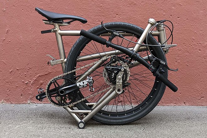 Helix Faltvelo im Test. Gefaltes Rad.