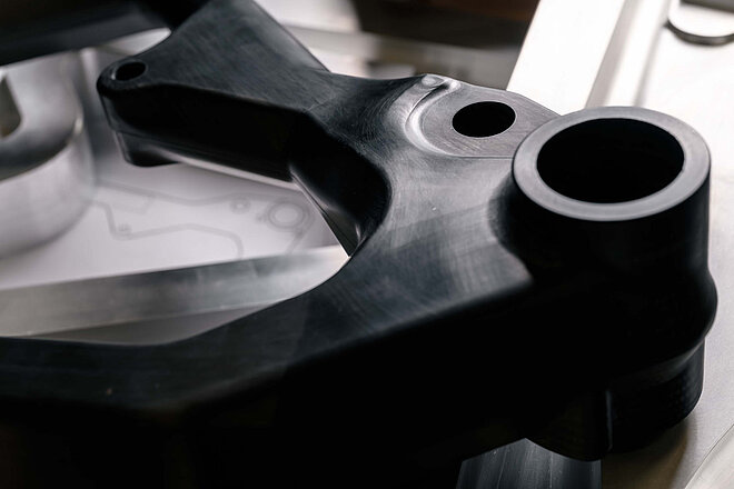 Gamux Bikes Nostra Carbonbike Schweiz.