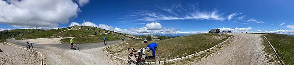 Rundblick vom Signal de Lure.