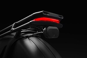 Specialized Turbo Porto Longtail Cargobike mit Garmin-Radar.