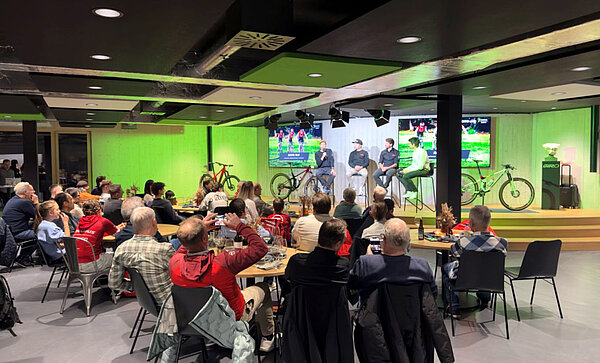 Aula im neuen Firmensitz von Chris Sports.