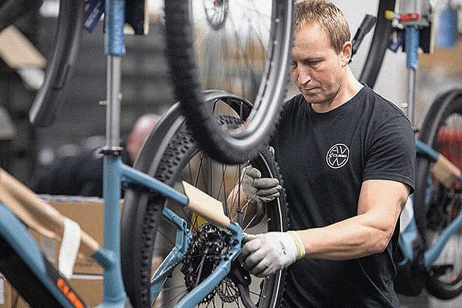 mtb reifen 27 Schwalbe Marathon Plus Smart DualGuard Pneu VTT increvable 27.5/29 Farbe:Powder Puff Pros and cons of dropper