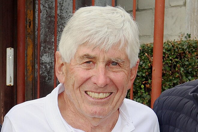 Alois Iten ist der Gründer der IGOR. Porträtfoto eines Mannes mit grauen Haaren.