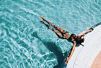 Diese vier Aargauer Thermal- und Wellnessbäder runden eine Biketour mit sommerlichen Angeboten ab.