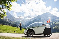 Podbike Frikar vollverschaltes E-Bike mit Wetterschutz.