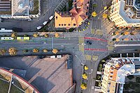 Drohnenaufnahme bei Letzigrund zeigt den Veloverkehr von oben.