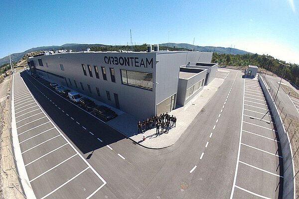 Aussenansicht eines Fabrik Gebäudes