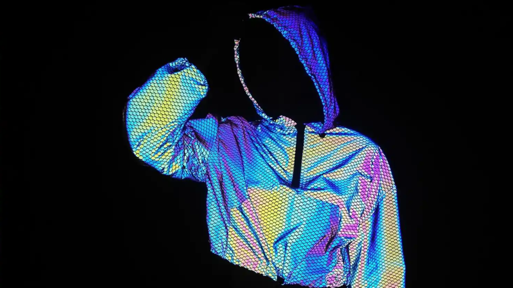 Reflektierende Damen Regenjacke. Cropped.