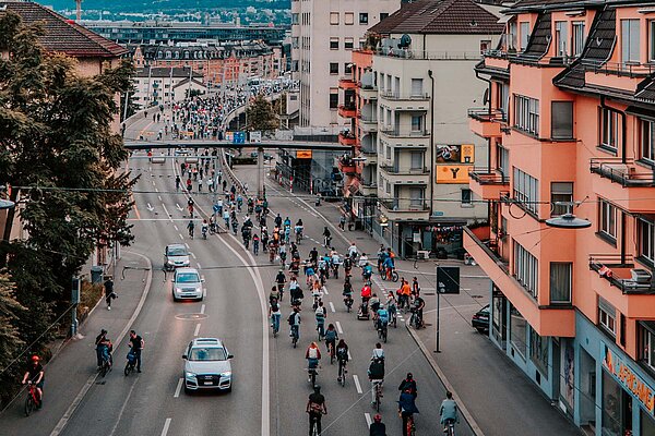 Critical mass auf der Hardbrücke