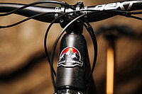 Ein Mountainbike mit der Aufschrift Rocky Mountain.