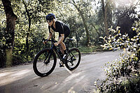 Meridas «Mission» auf Schotterweg.