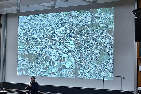 Der Digitale Zwilling kann anhand von simulierten Luftaufnahmen sichtbar gemacht werden.