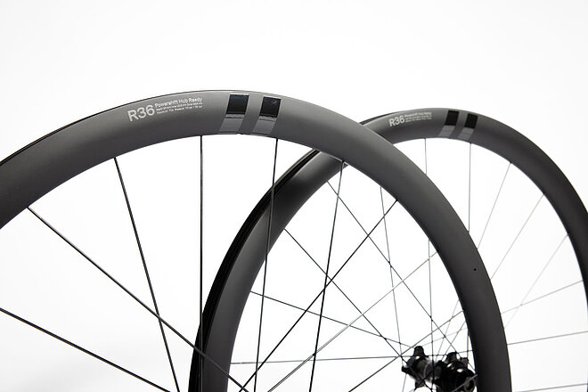 Classified R36» und «R50» Laufräder. Cargbonfelgen und Laufräder für Rennvelos. 