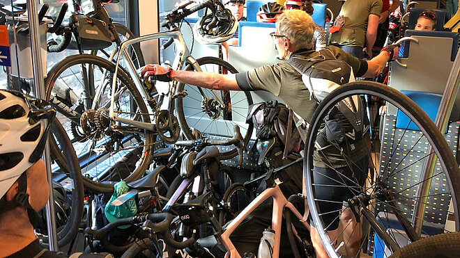 Beim Velo-Event Ride des Alpes stiessen die Züge an ihre Kapazitätsgrenze