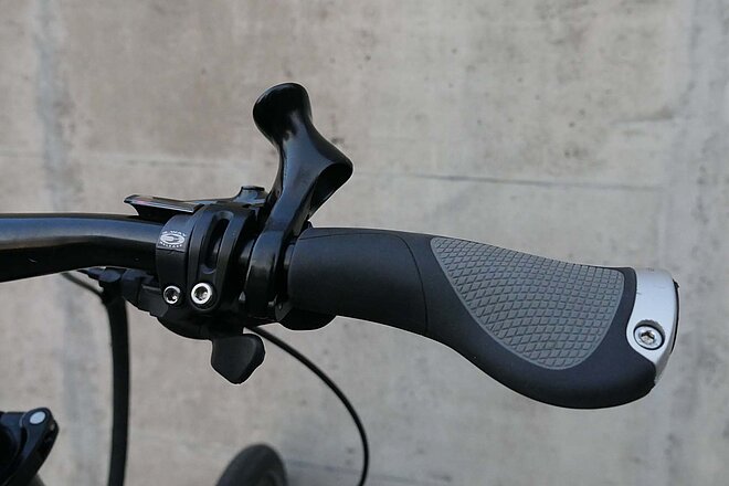 Innerbarends erweitern einen geraden Lenker um eine zusätzliche, angenehme Griffposition. Fahrradlenker mit ergonomischem Griff