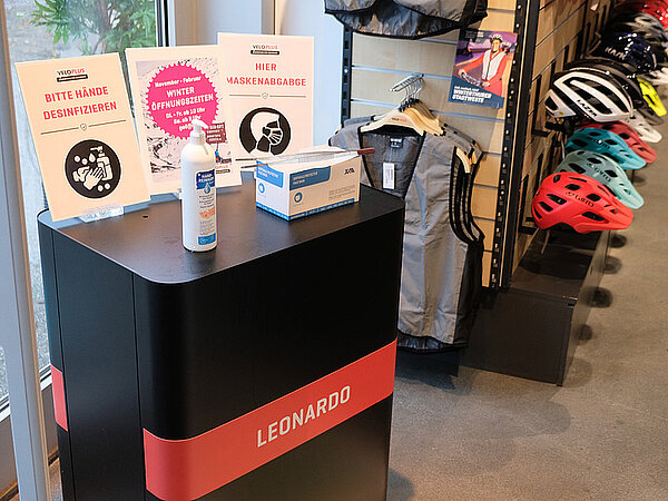 Hygiene-Station in Fahrradladen