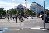 Ist Wien eine Velostadt? Velofahrer in Fussgänger in Wien.