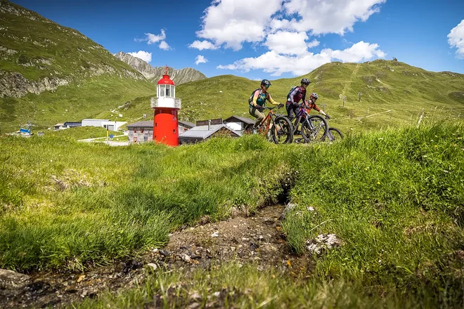Leuchtturm auf dem Oberalppass.