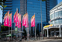 Messe Frankfurt mit Eurobike-Beflaggung.