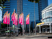 Messe Frankfurt mit Eurobike-Beflaggung.
