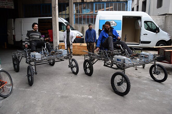 Aus einem E-Bike lässt sich in fünf Tagen ein pedalbetriebener Traktor bauen